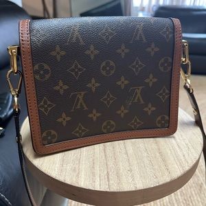 It’s original lv small size